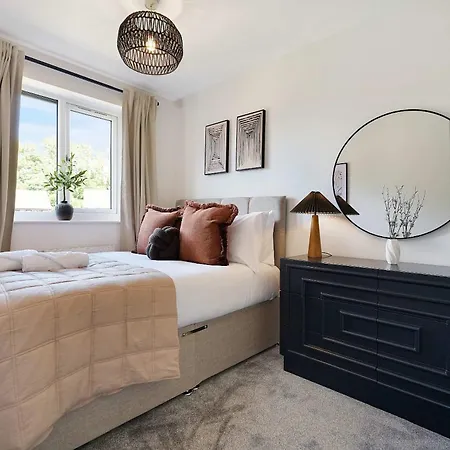 Дом отдыха Modern 3br Brompton Court Wi-fi By With Us *