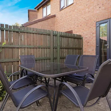 Дом отдыха Modern 3br Brompton Court Wi-fi By With Us Easby