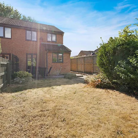 Modern 3br Brompton Court Wi-fi By With Us Дом отдыха